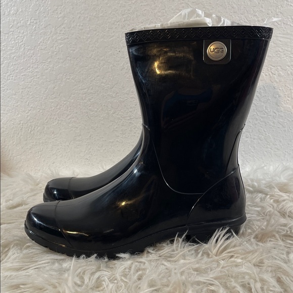 UGG Sienna Rain Boot Waterproof Black High-Gloss Finish Size 11 NEW - Picture 7 of 16